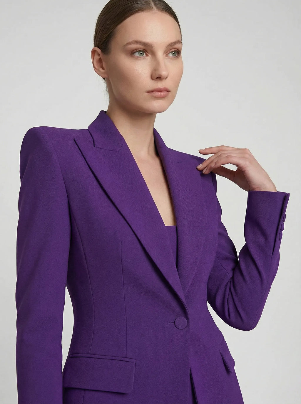Chic Suit in soft, Smart Price