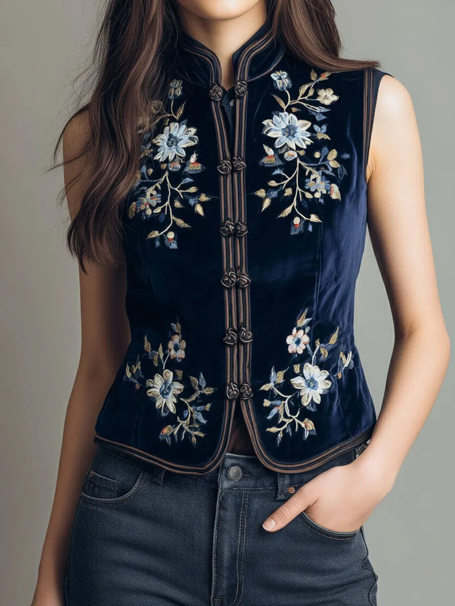 Statement Piece with velvet – Premium Look