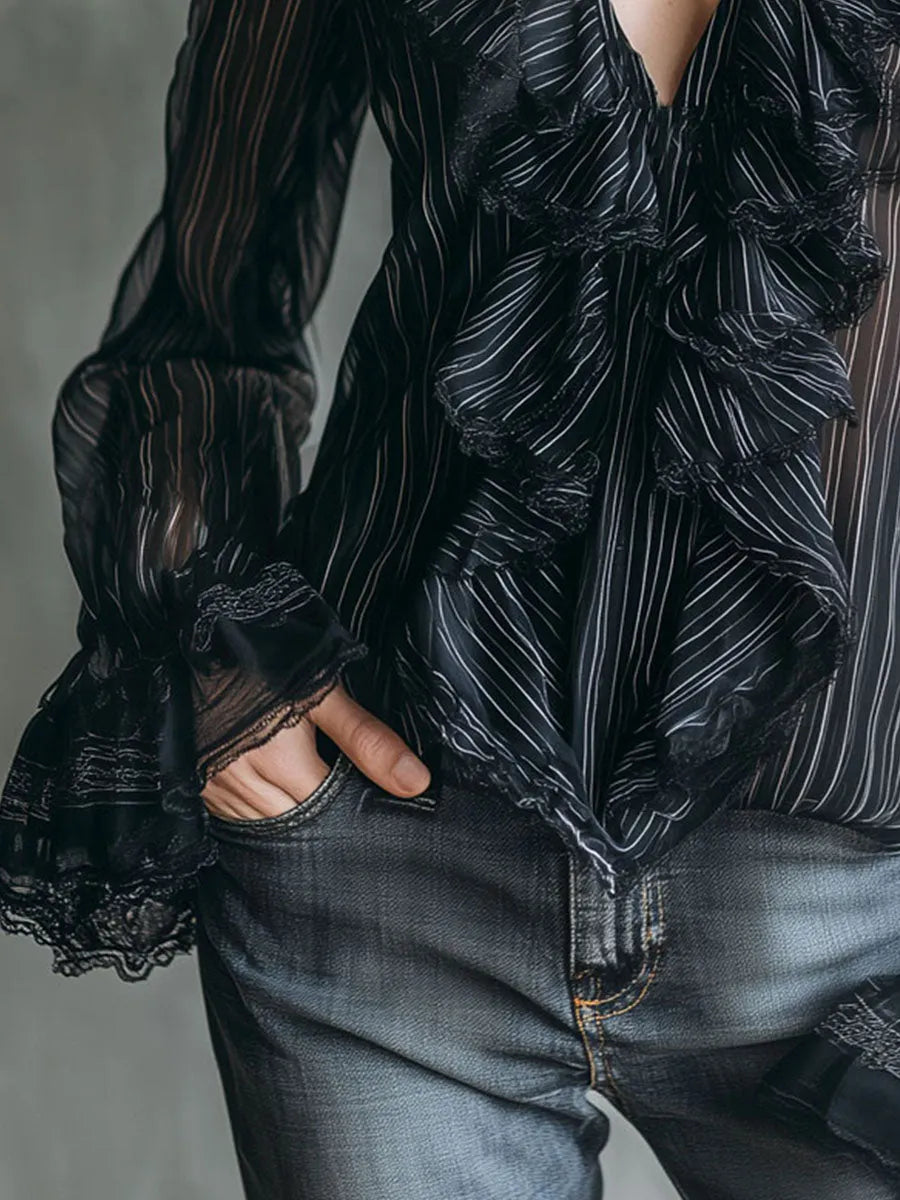 Blouse with lace – Premium Look