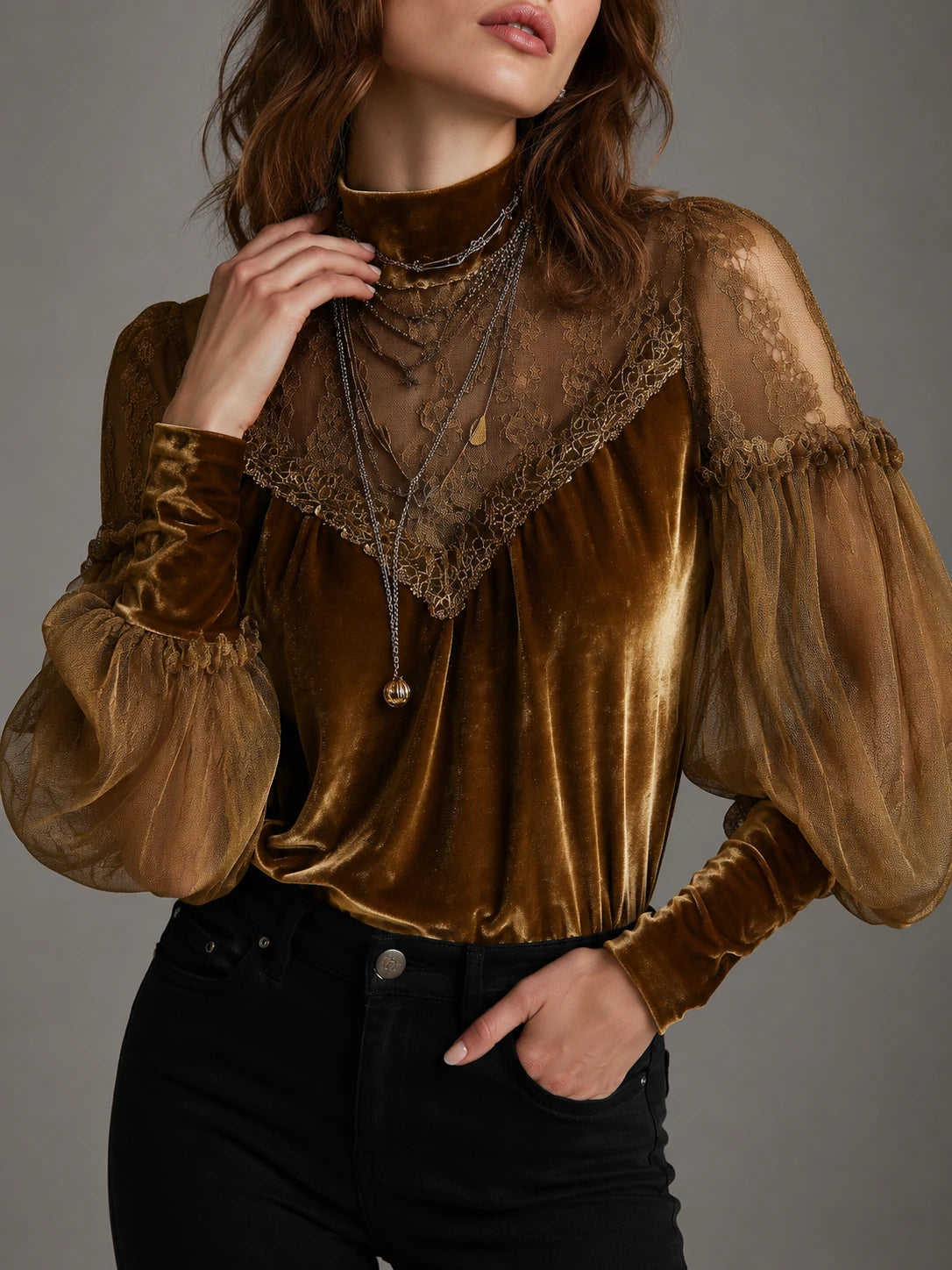 Retro Blouse in velvet, Affordable Luxury