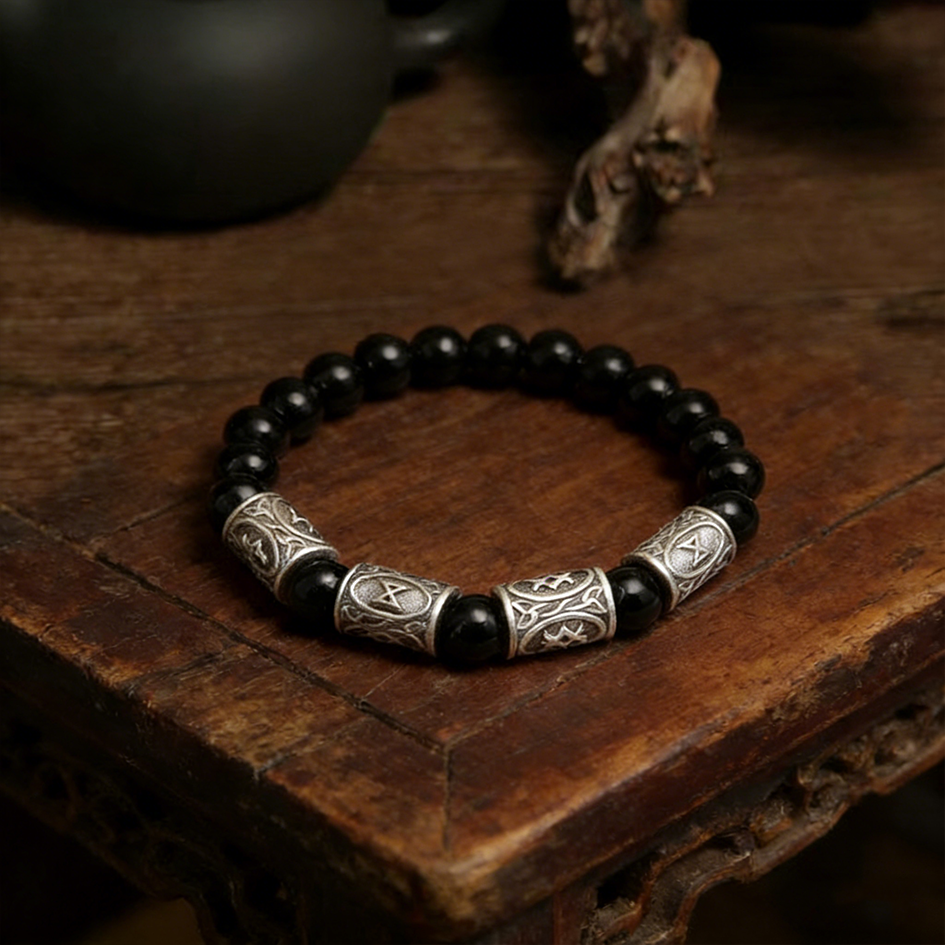 Vintage Statement Piece in soft, Premium Look