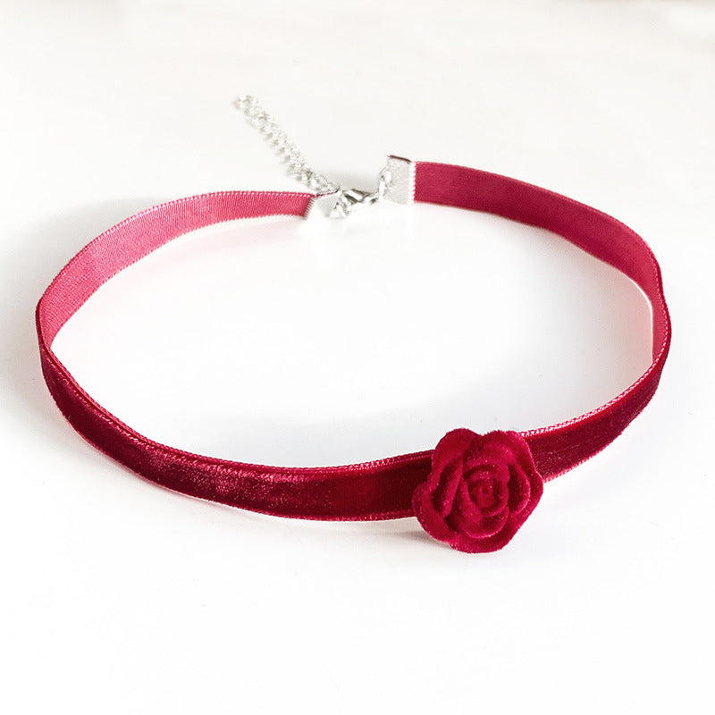 Premium Look: Vintage Statement Piece