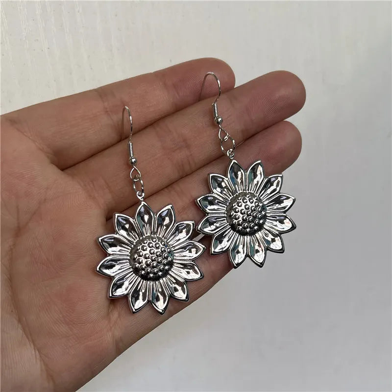 Retro Personality Large Sunflower Earrings