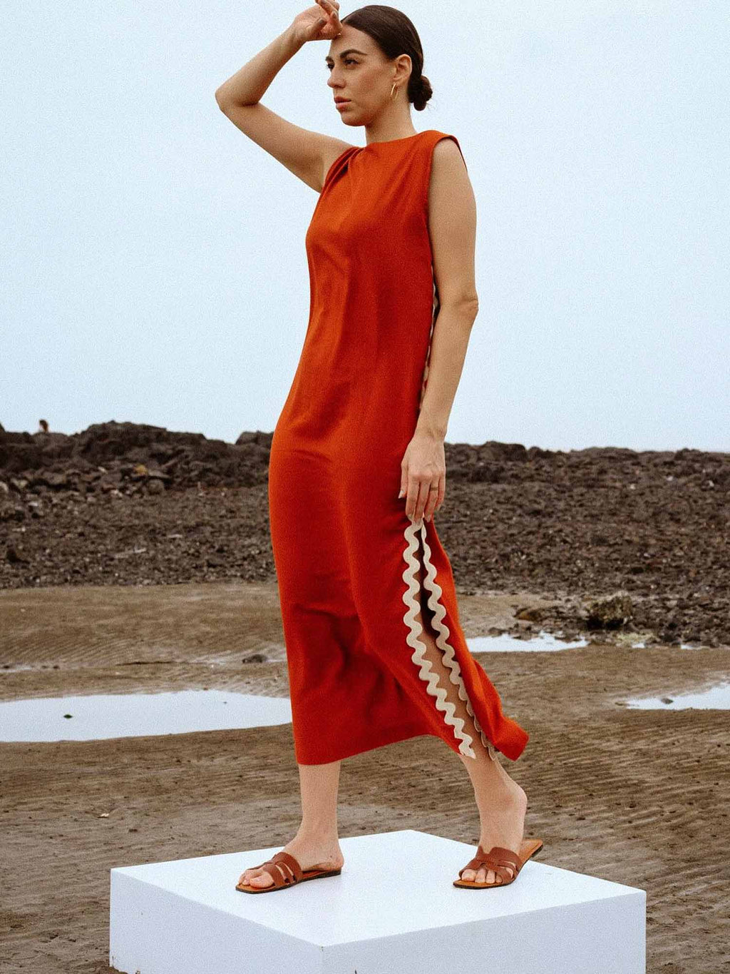 Side Wave Stripes Embellished Side Slit Loose Dress