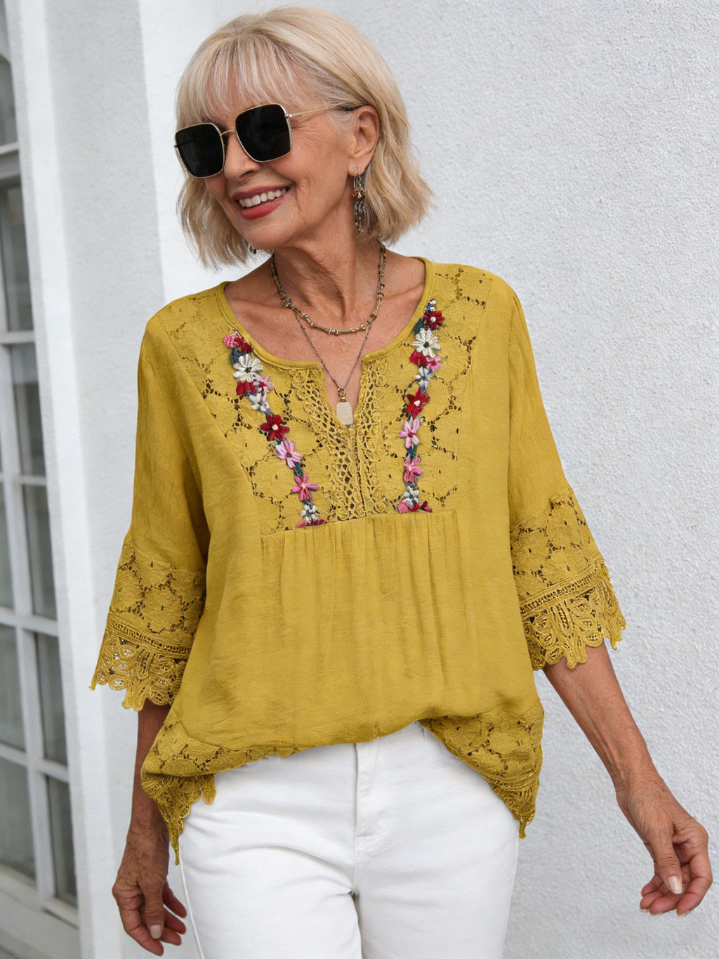 Cotton and Linen Splicing Lace Temperament V-neck Loose Top