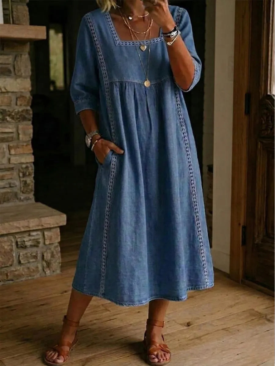 Chic Dress in denim, Unbeatable Price
