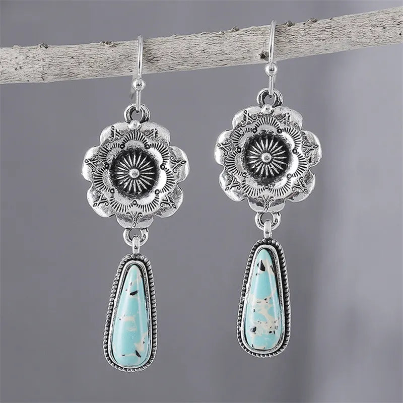 Fashionable Pendant Earrings