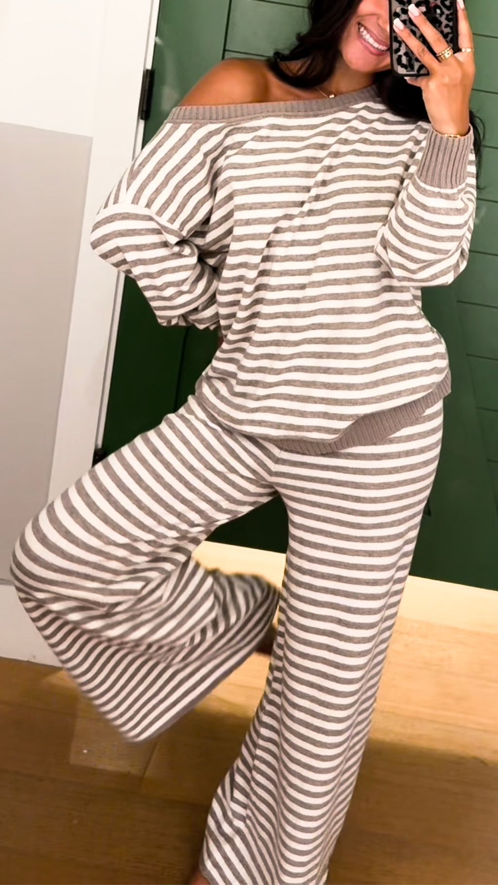 Striped Off‐Shoulder Knit Loungewear Set