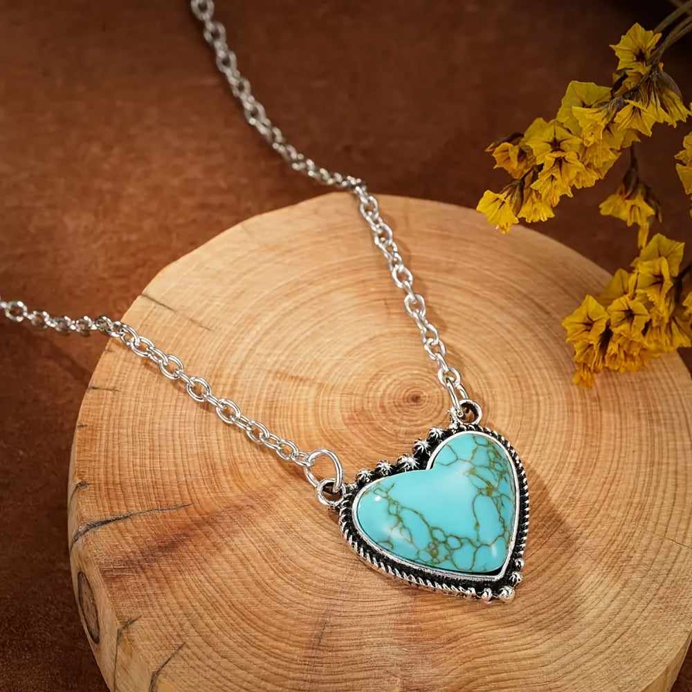 Women's Vintage Turquoise Heart Pattern Necklace