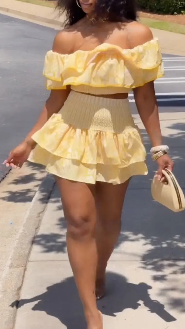 Floral Ruffle Off‐Shoulder Two‐Piece Skort Set