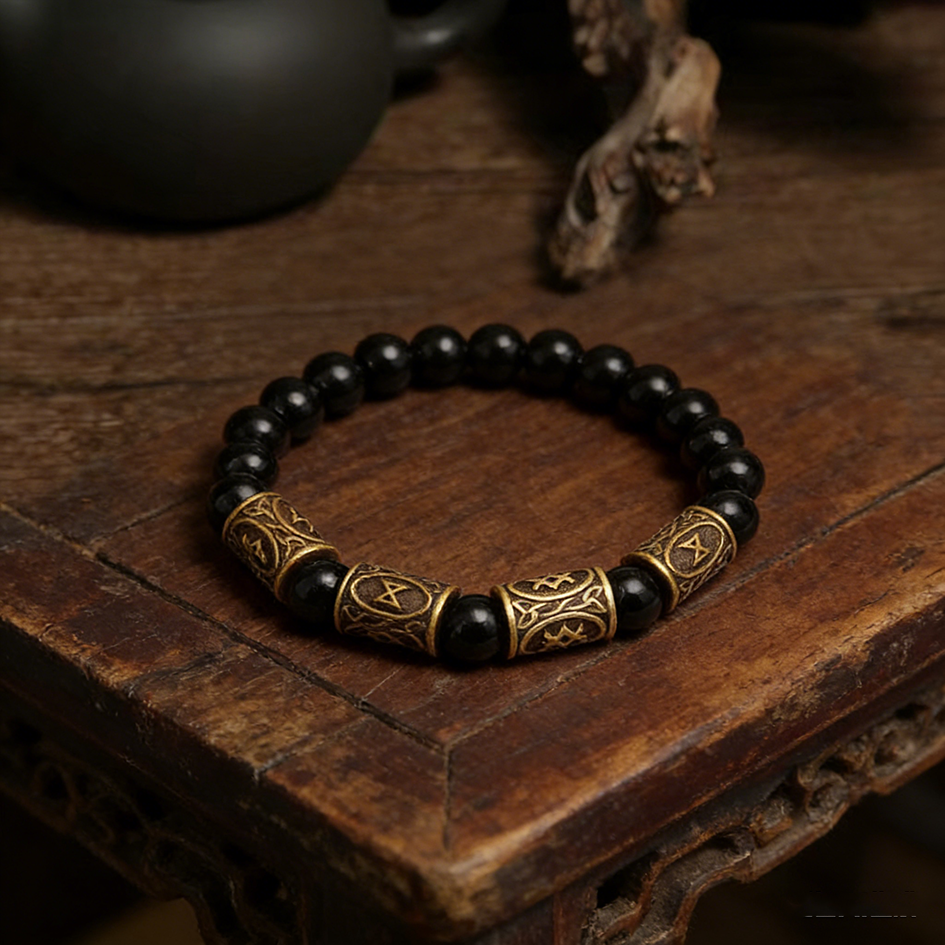 Vintage Statement Piece in soft, Premium Look