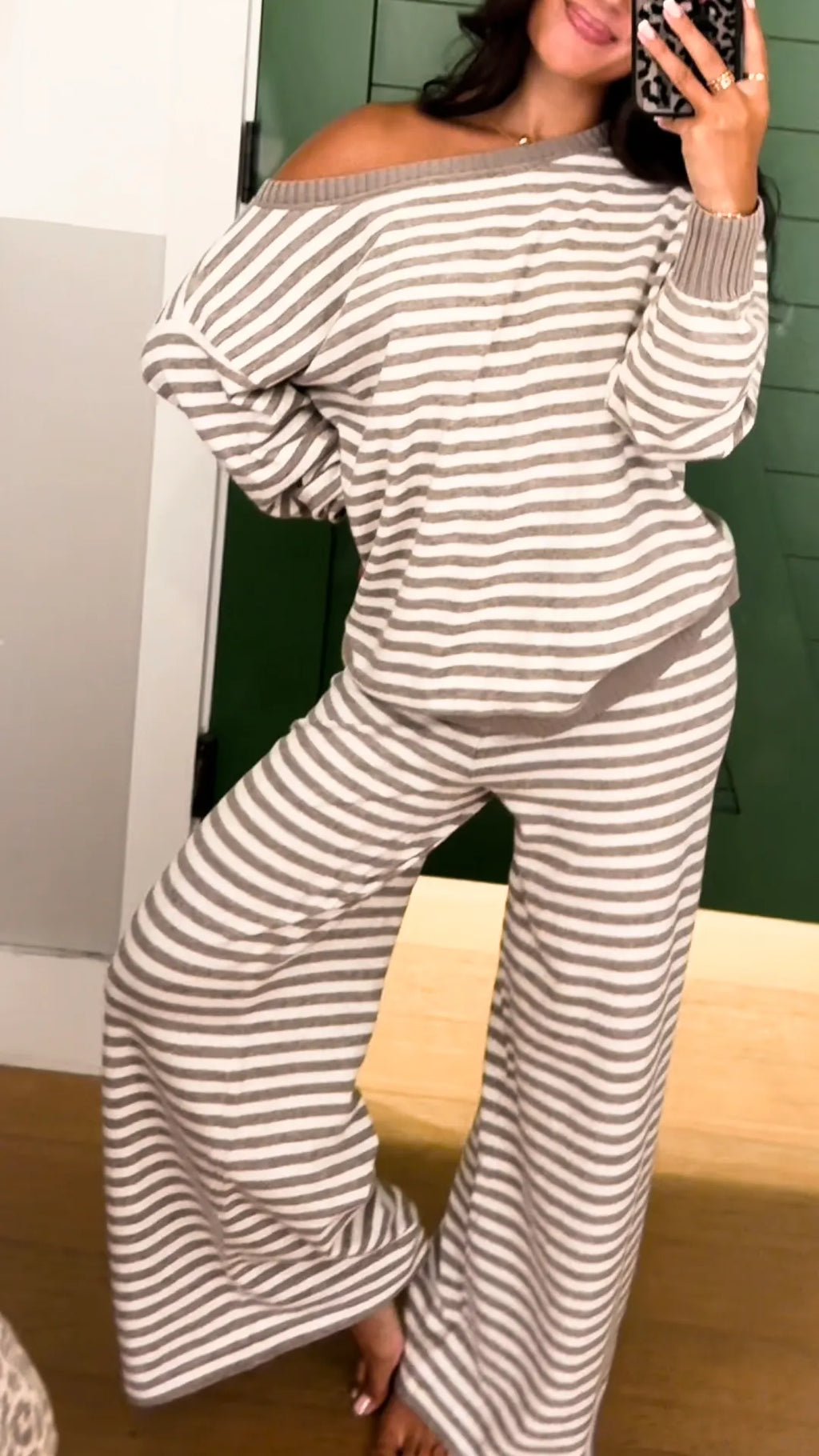 Striped Off‐Shoulder Knit Loungewear Set
