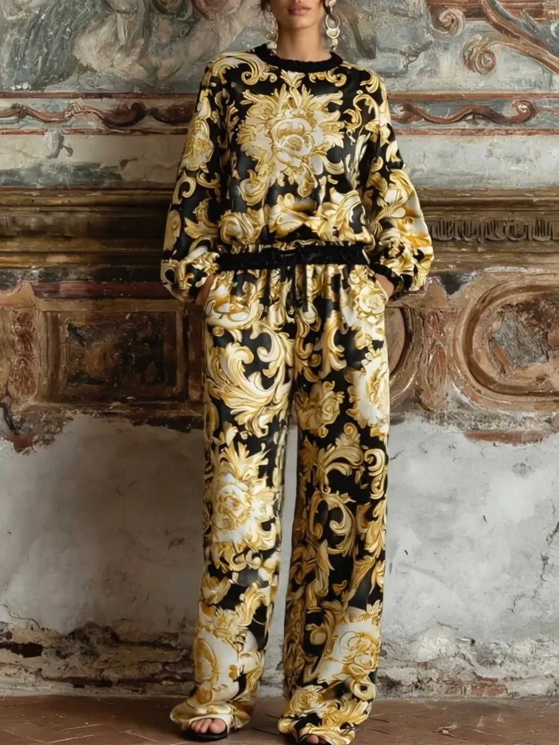 Floral Loungewear Set in Baroque Print – Relaxed Fit, Smart Price