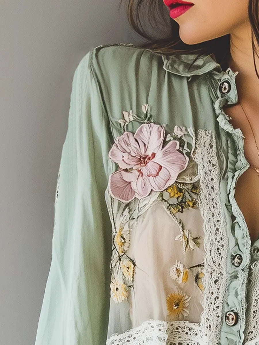 Shirt That Flatters – Vintage & lace
