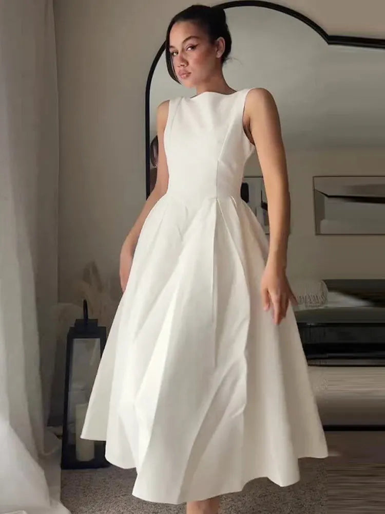 SLEEVELESS BACKLESS DRESS