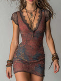 Retro Mini Dress in lace, Affordable Luxury