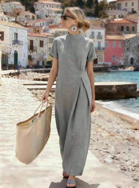Chic Dress in pleated, Designer Aesthetic