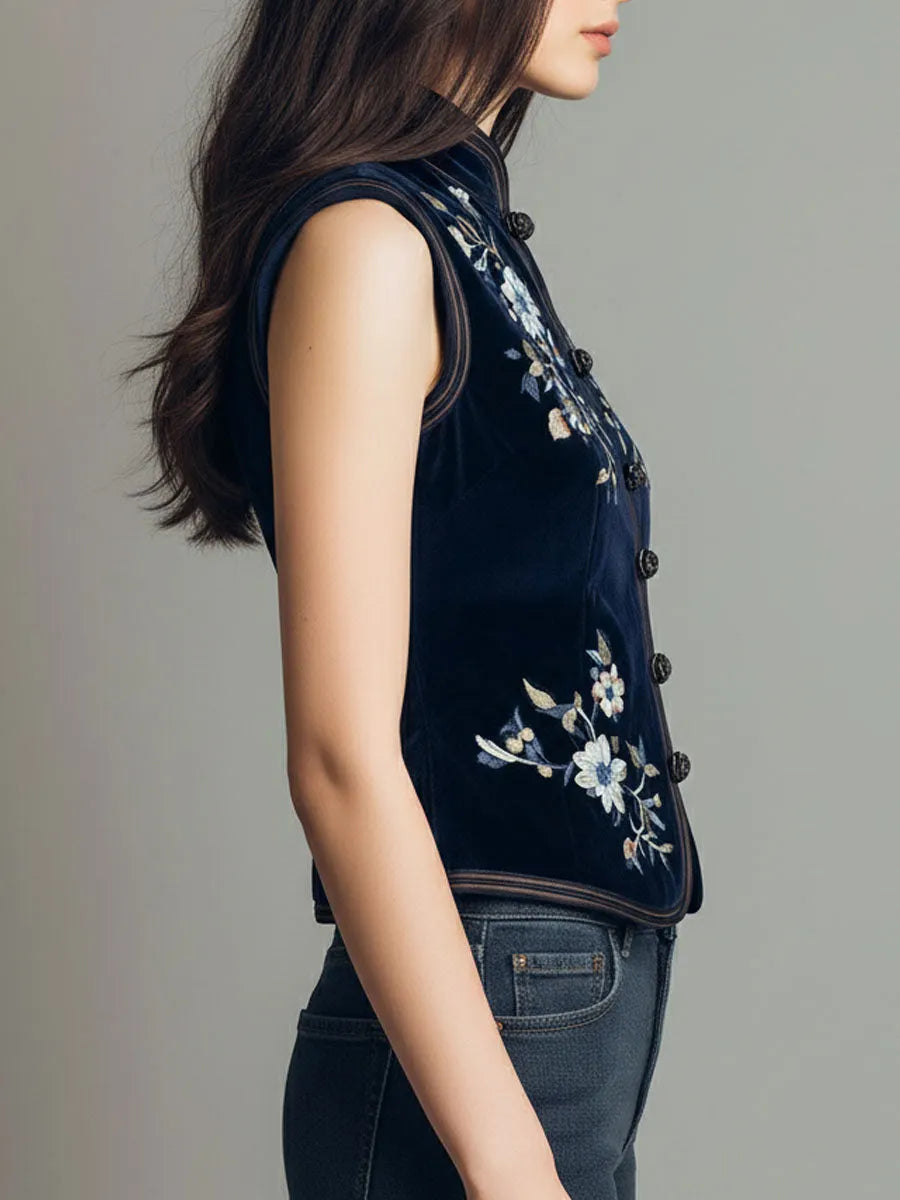 Statement Piece with velvet – Premium Look