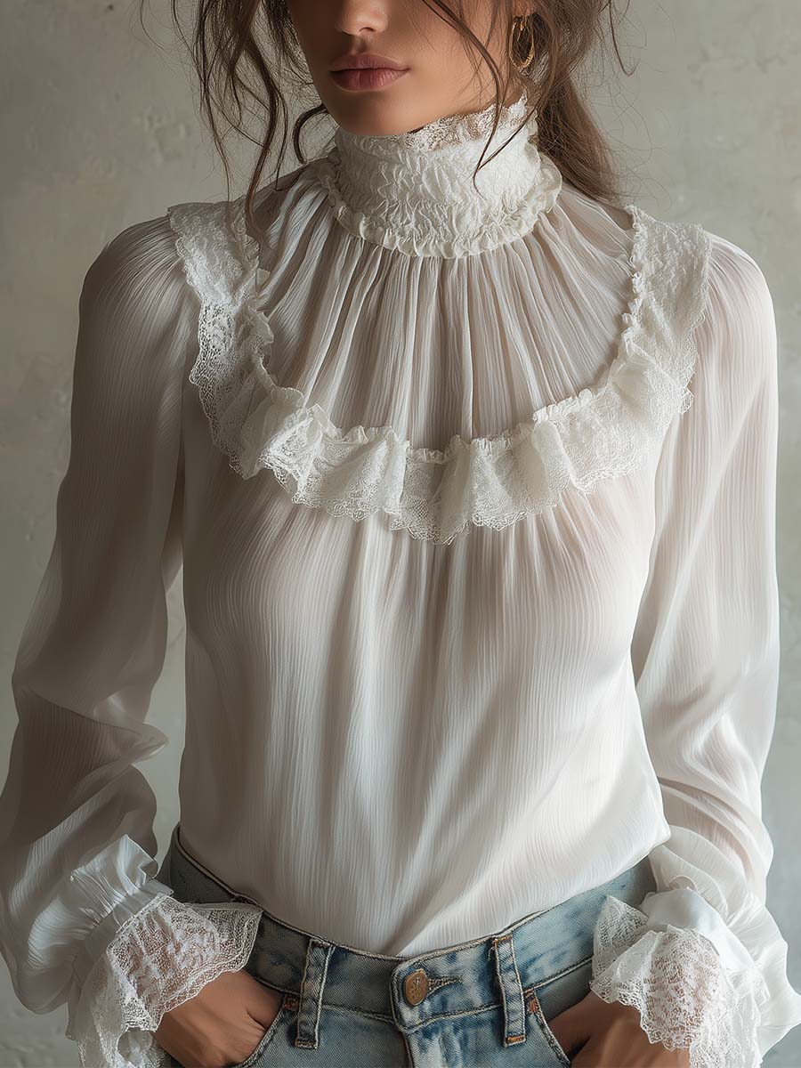 Chic Blouse in lace, Designer Aesthetic