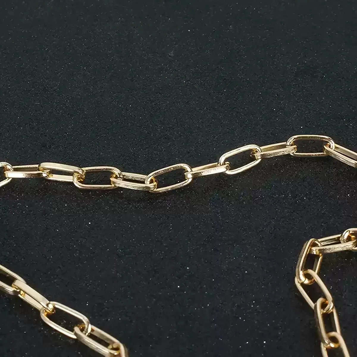 Ladies' Metal Splicing Body Chain Elegant and Personalized Accessory