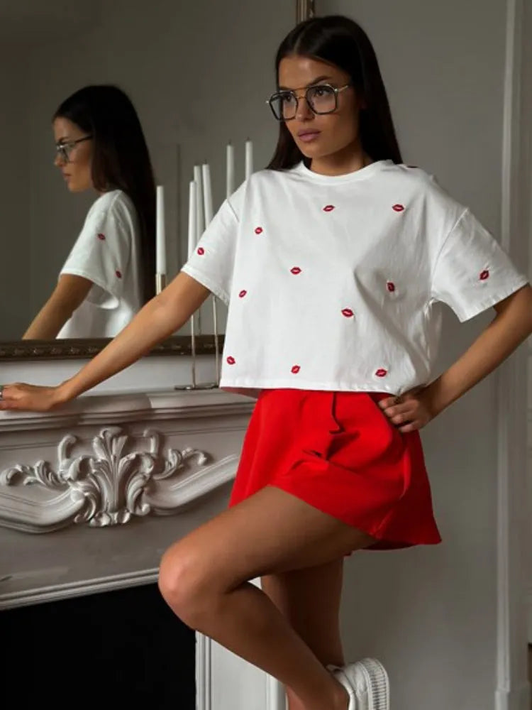 Lip Embroidery Street Tee