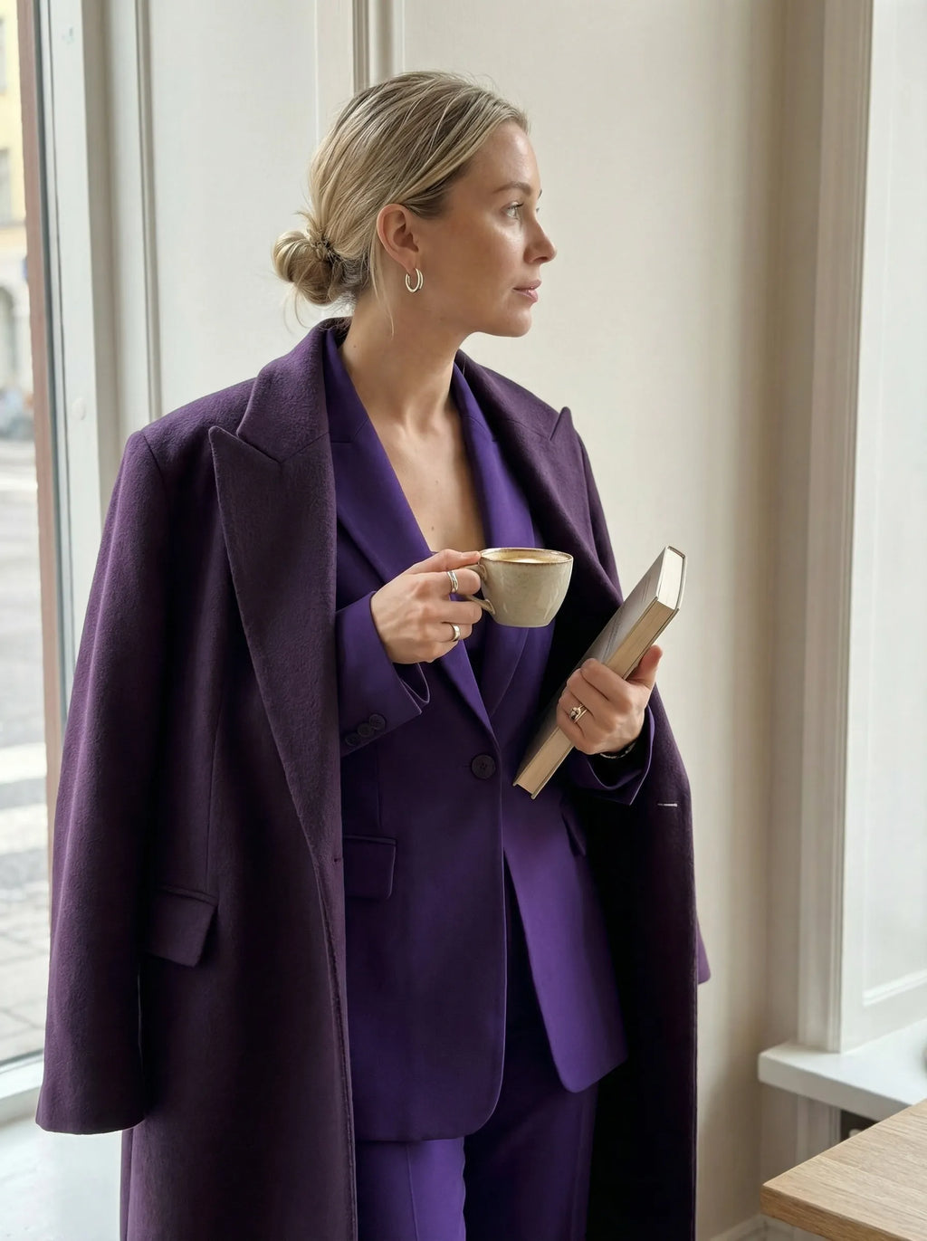 Chic Suit in soft, Smart Price